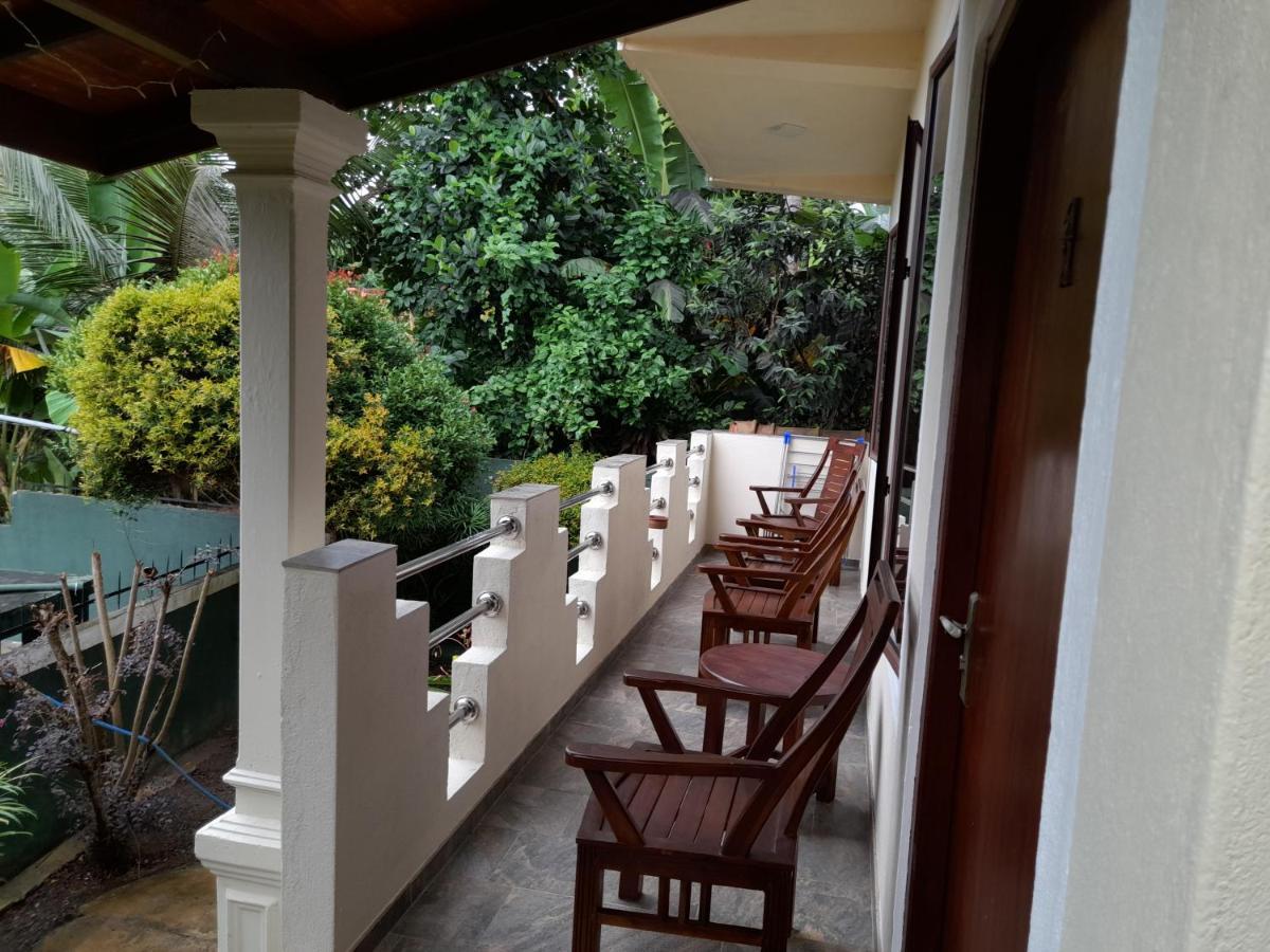 Slg Villa Hikkaduwa Exterior foto